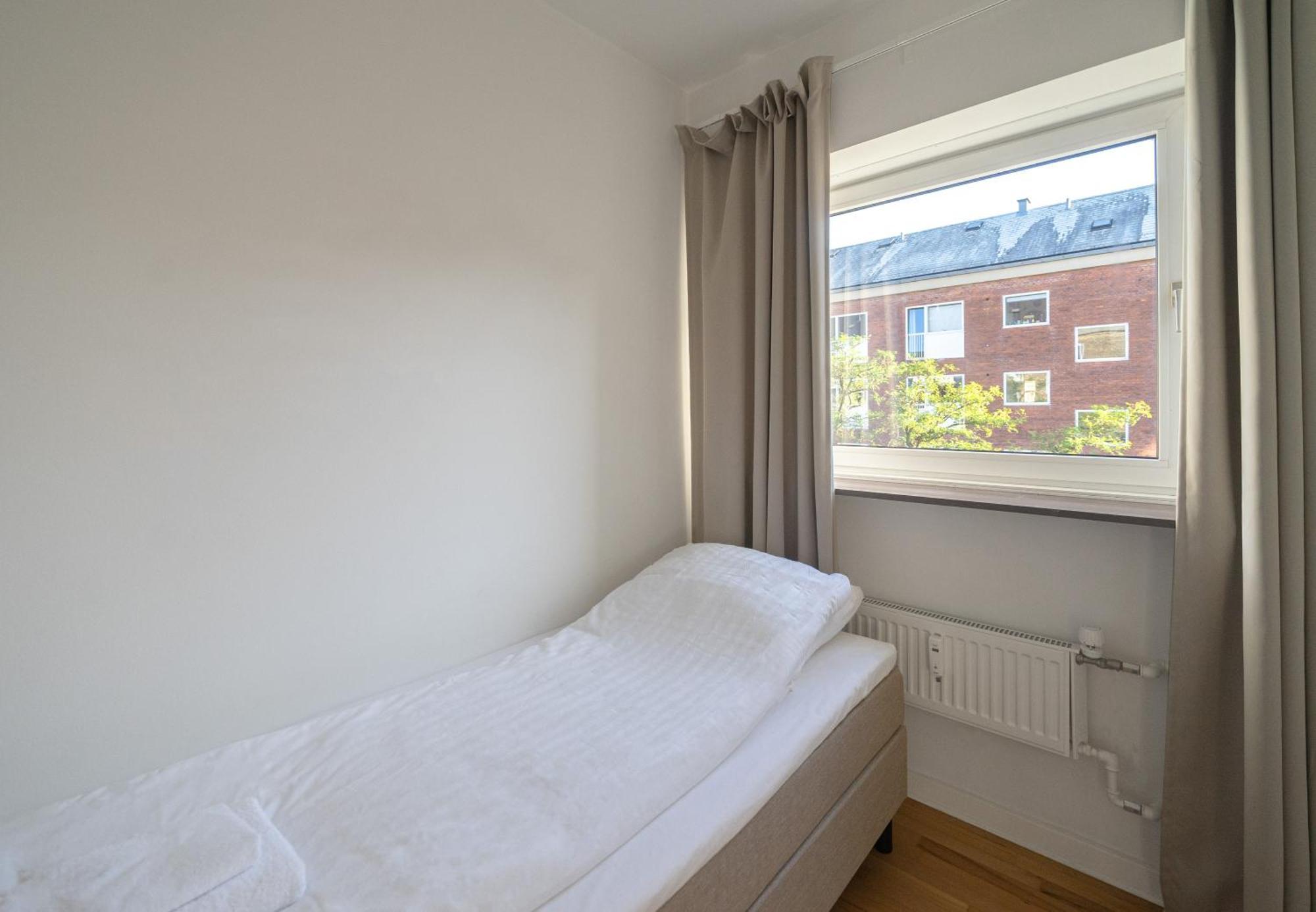 3-bed In Frederiksberg Location Appartement *