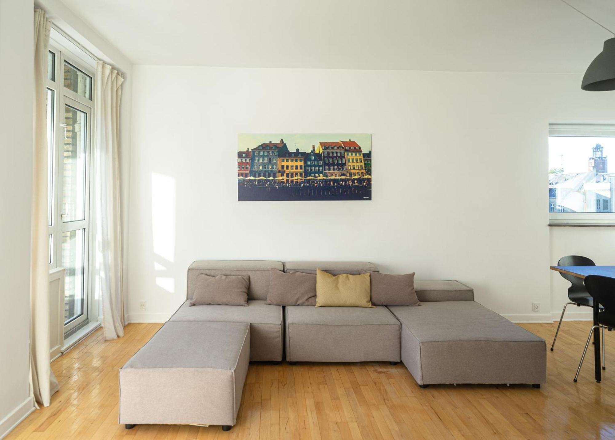 3-bed In Frederiksberg Location Appartement *